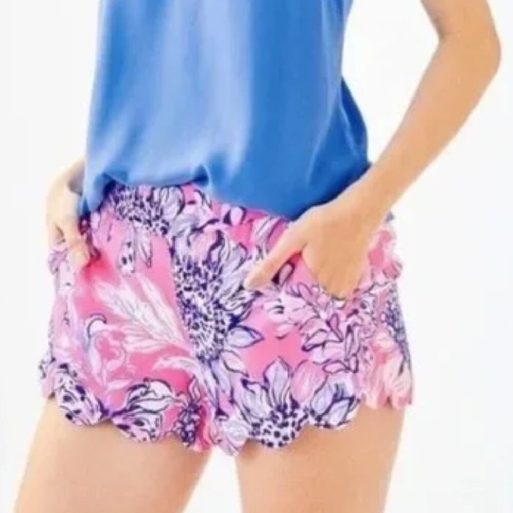 Lilly Pulitzer Dahlia Scalloped Shorts in Pink Tropics